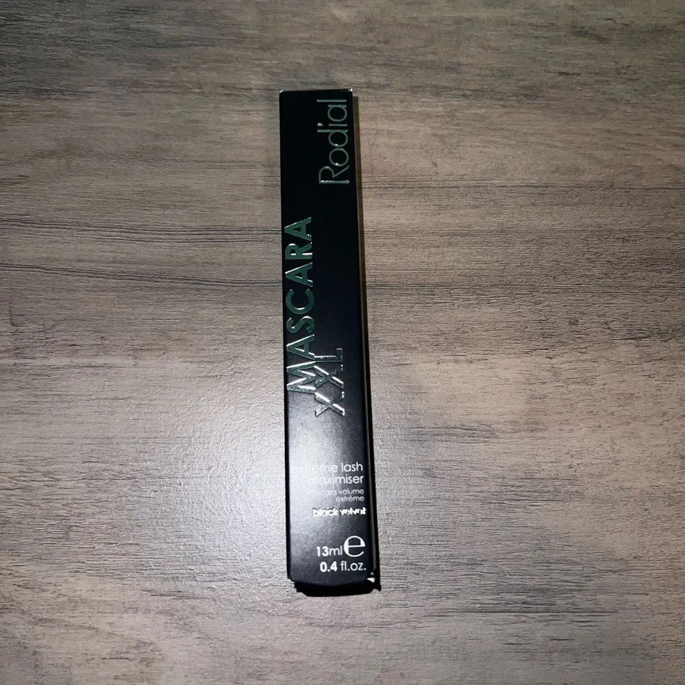 MASCARA XXL- BLACK